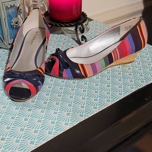 KELLY & KATIE Peep Toe Wedges Cork Striped